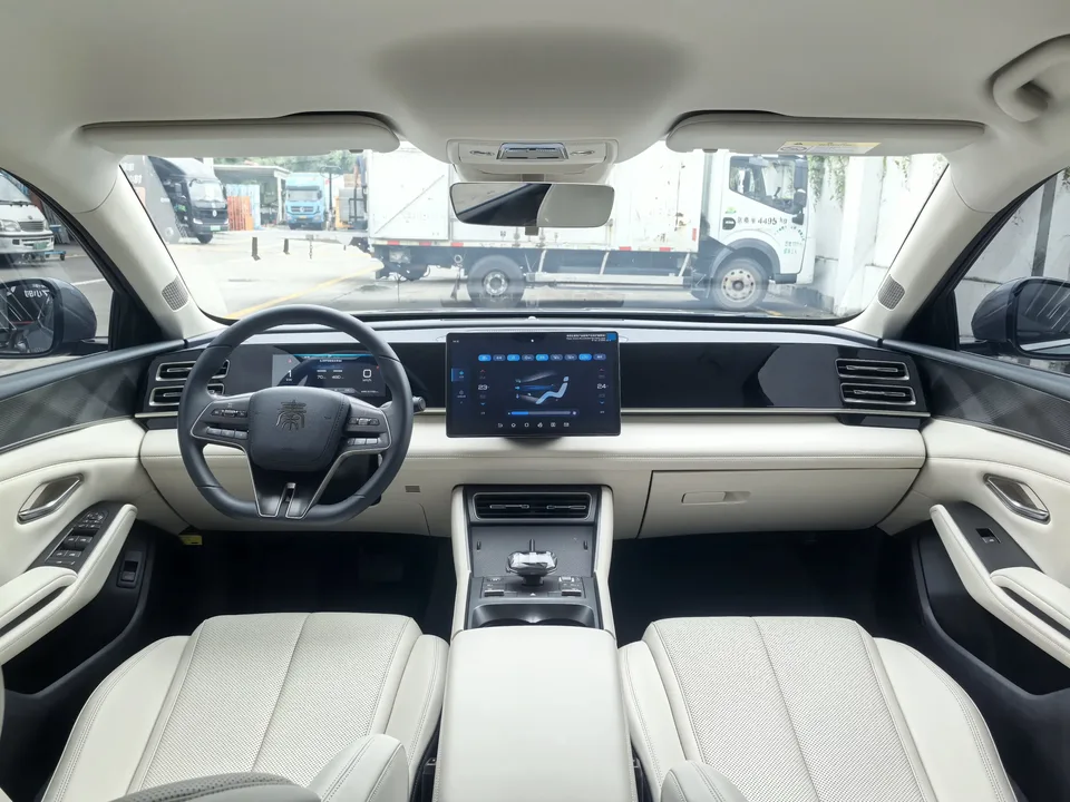 BYD Qin L DM Qin L DM 2024 DM-i 80KM Beyond 2025 — thumbnail 3