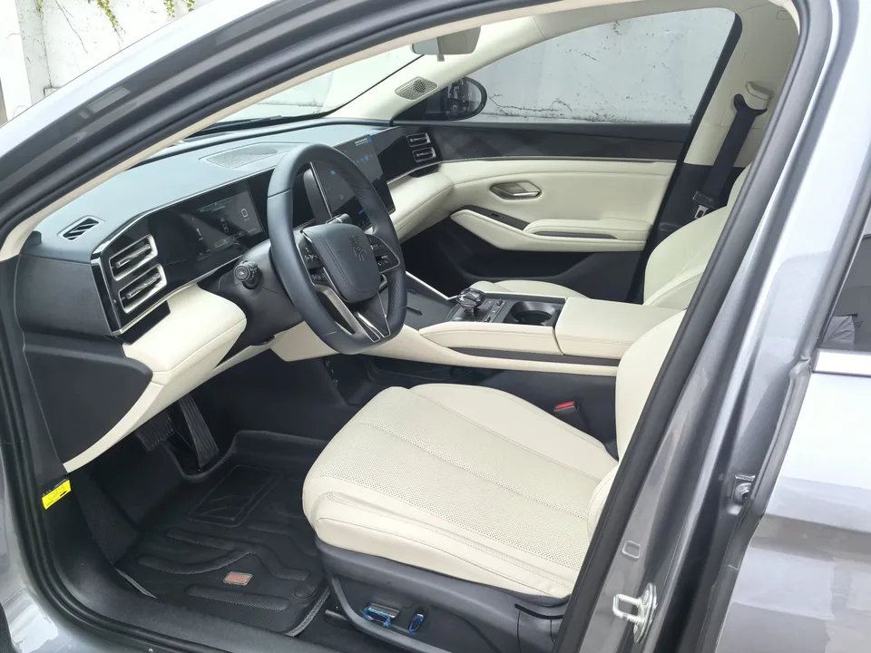 BYD Qin L DM Qin L DM 2024 DM-i 80KM Beyond 2025 — thumbnail 4