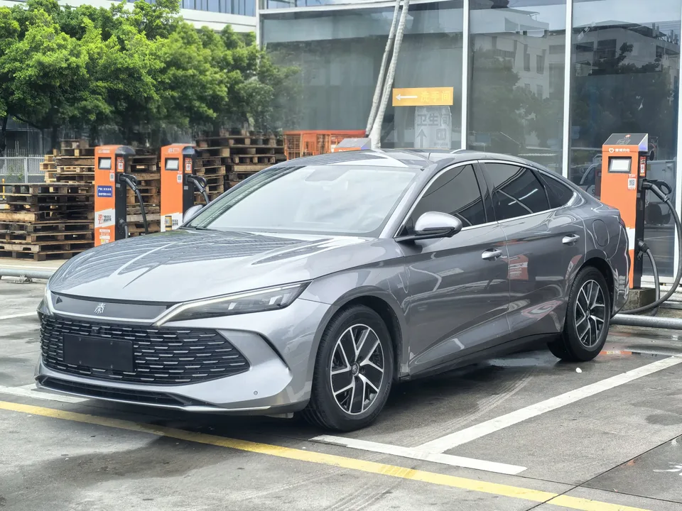 BYD Qin L DM Qin L DM 2024 DM-i 80KM Beyond 2025 — photo 1, buy with delivery to Moscow