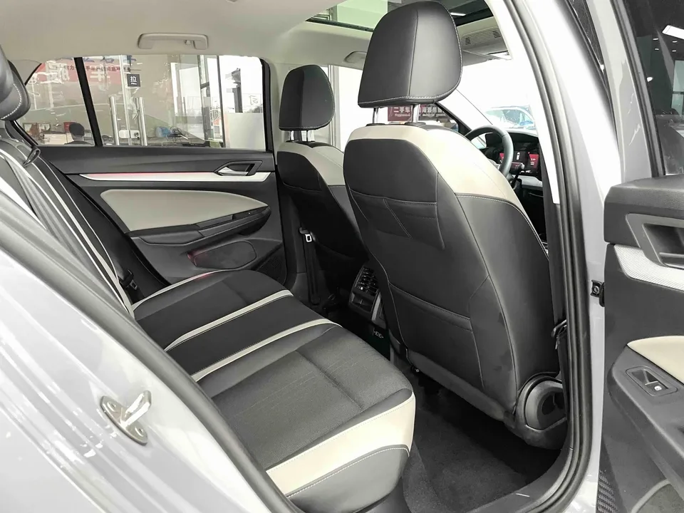 Volkswagen Golf golf 2021 280TSI DSG Pro 2022 — миниатюра 5