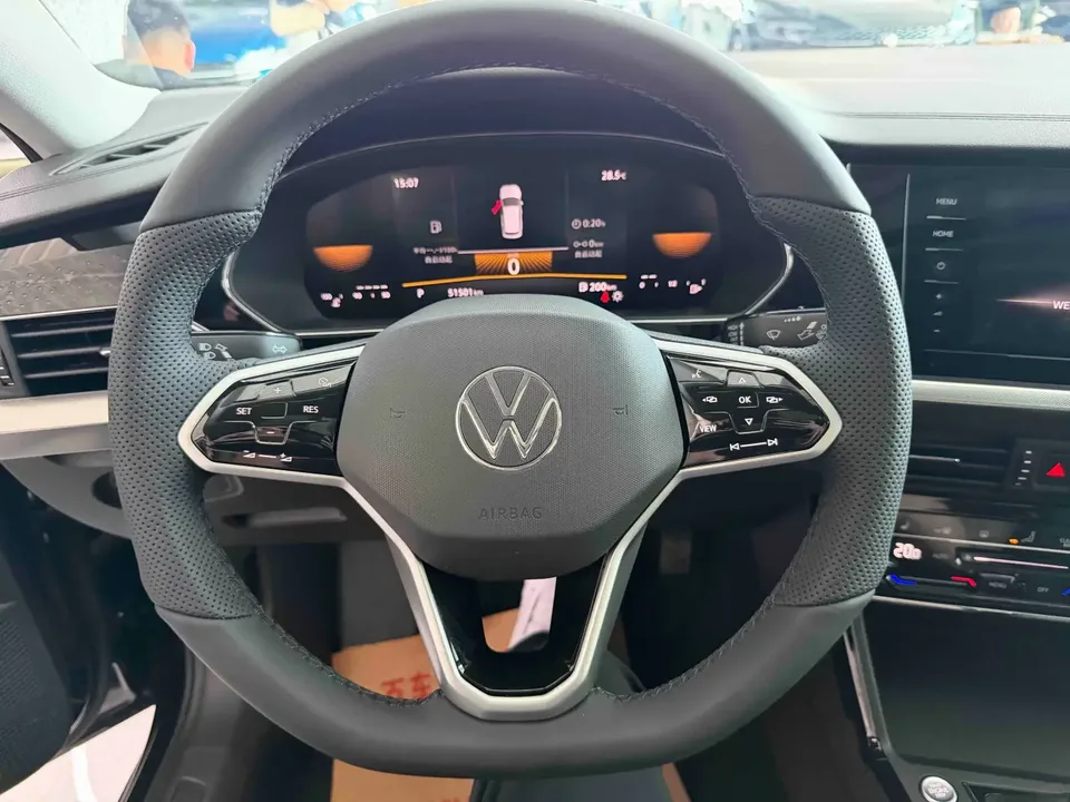 Volkswagen Passat Passat 2024 280TSI Business Edition 2023 — thumbnail 4