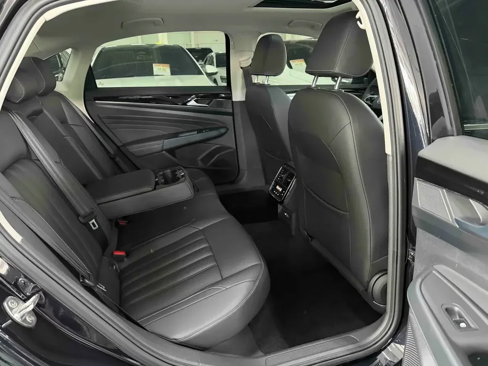 Volkswagen Passat Passat 2024 280TSI Business Edition 2023 — thumbnail 5
