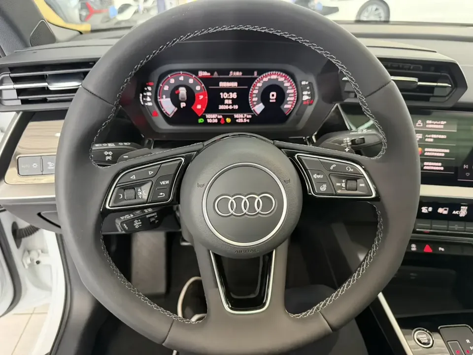 Audi A3 Audi A3 2022 Sportback 35 TFSI Luxury Sports 2023 — миниатюра 4