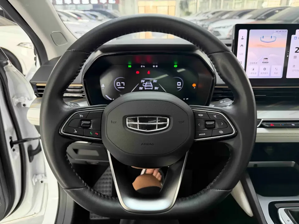 Geely Emgrand L Emgrand L 2022 1.4T CVT 2022 — миниатюра 4