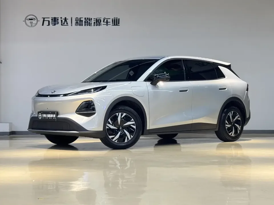 Changan Qiyuan Q05 Changan Qiyuan Q05 2026 405 Air 2026 — photo 1, buy with delivery to Moscow