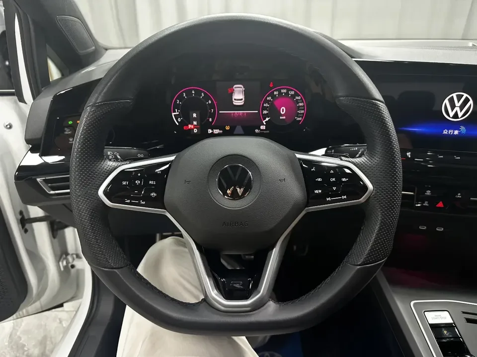 Volkswagen Golf golf 2021 280TSI DSG R-Line 2022 — thumbnail 4