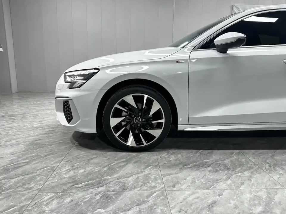 Audi A3 Audi A3 2023 A3L Limousine 35 TFSI facelift: stylish and sporty 2023 — thumbnail 3
