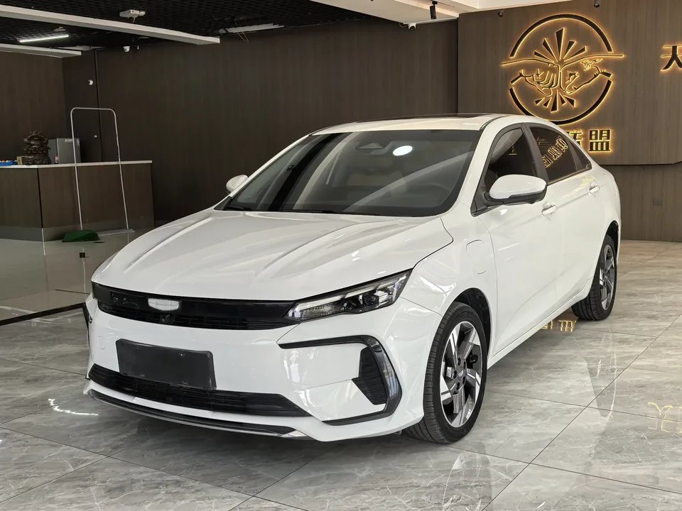 Geely Emgrand L HiP Emgrand L HiP 2024 1.5TD-DHT Pro Champion Edition 100KM Excellence 2024 — photo 1, buy with delivery to Moscow