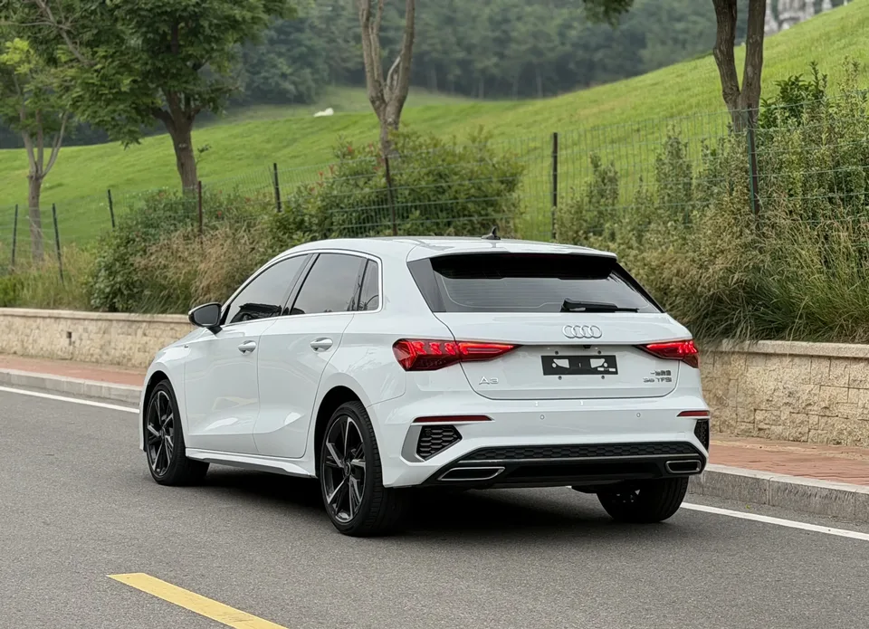 Audi A3 Audi A3 2022 Sportback 35 TFSI Stylish and sporty 2023 — thumbnail 2