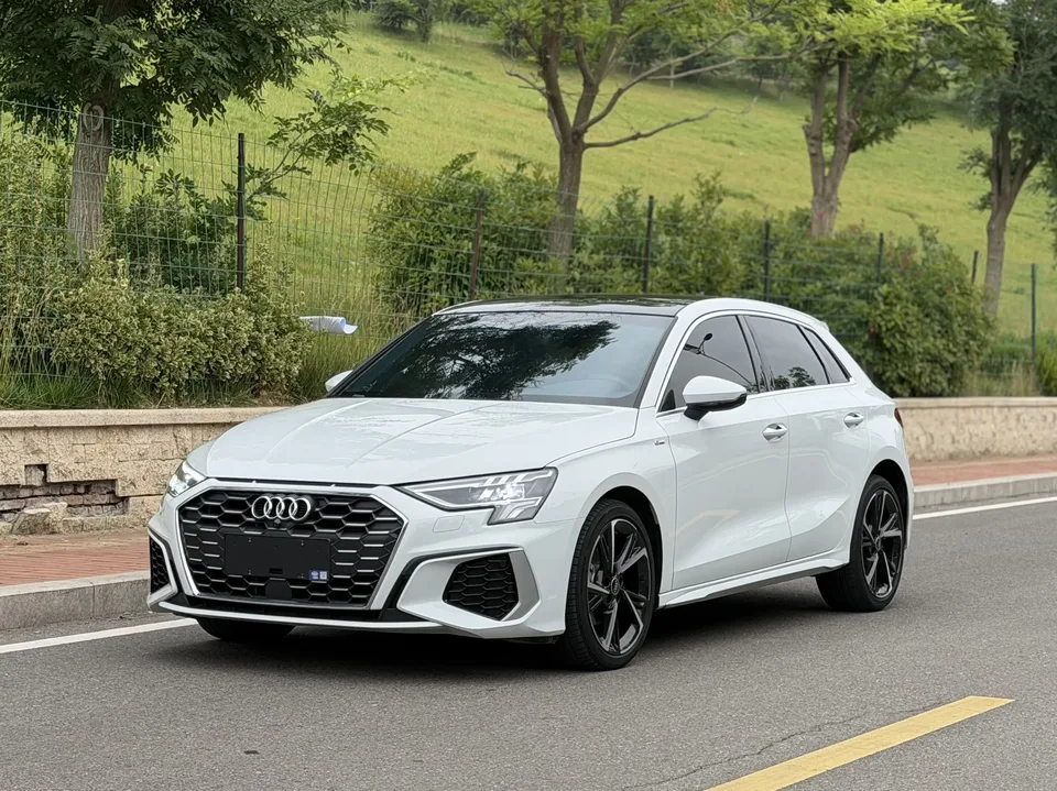 Audi A3 Audi A3 2022 Sportback 35 TFSI Stylish and sporty 2023 — photo 1, buy with delivery to Moscow