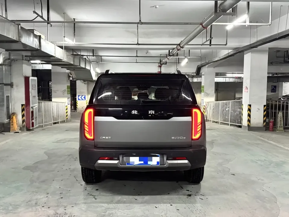 BAIC Beijing Off-road BJ30 Beijing Off-road BJ30 2024 1.5T DHT 4WD Magic Core Electric Drive Advanced Edition 2024 — thumbnail 2