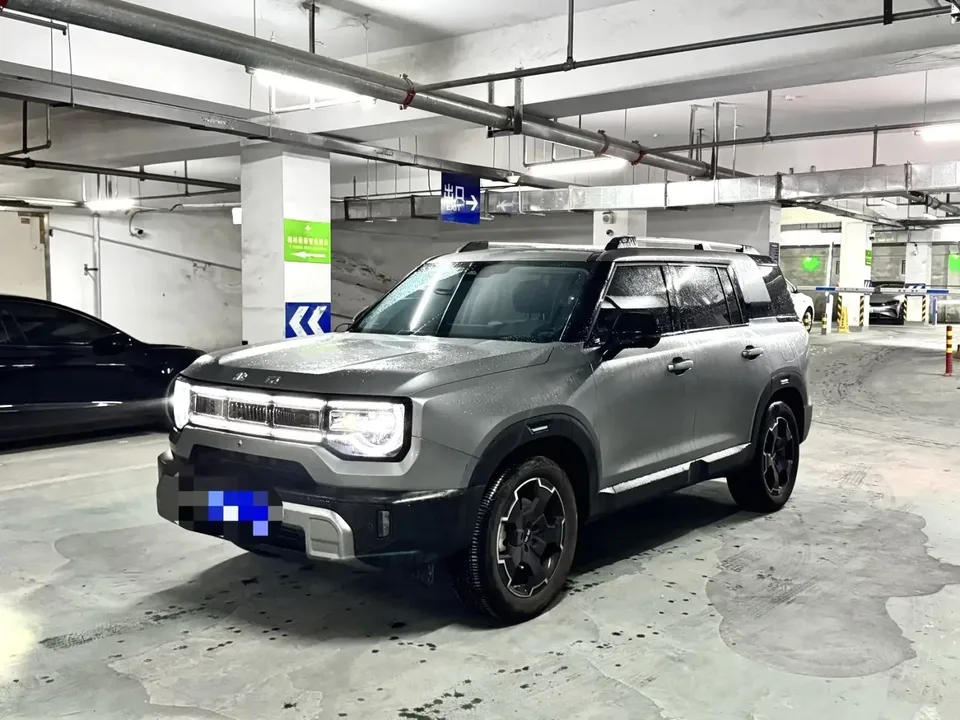BAIC Beijing Off-road BJ30 Beijing Off-road BJ30 2024 1.5T DHT 4WD Magic Core Electric Drive Advanced Edition 2024 — фото 1, купить с доставкой в Москву