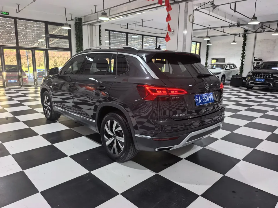 Volkswagen Tayron Tanyue 2022 280TSI 2WD Luxury Smart Edition 2022 — миниатюра 2
