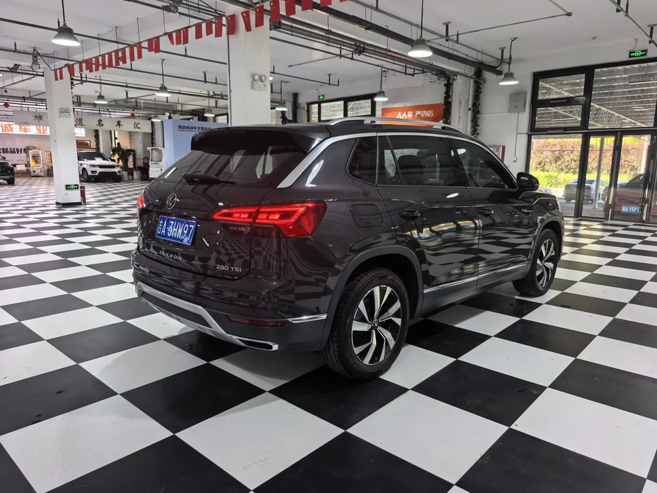 Volkswagen Tayron Tanyue 2022 280TSI 2WD Luxury Smart Edition 2022 — миниатюра 4