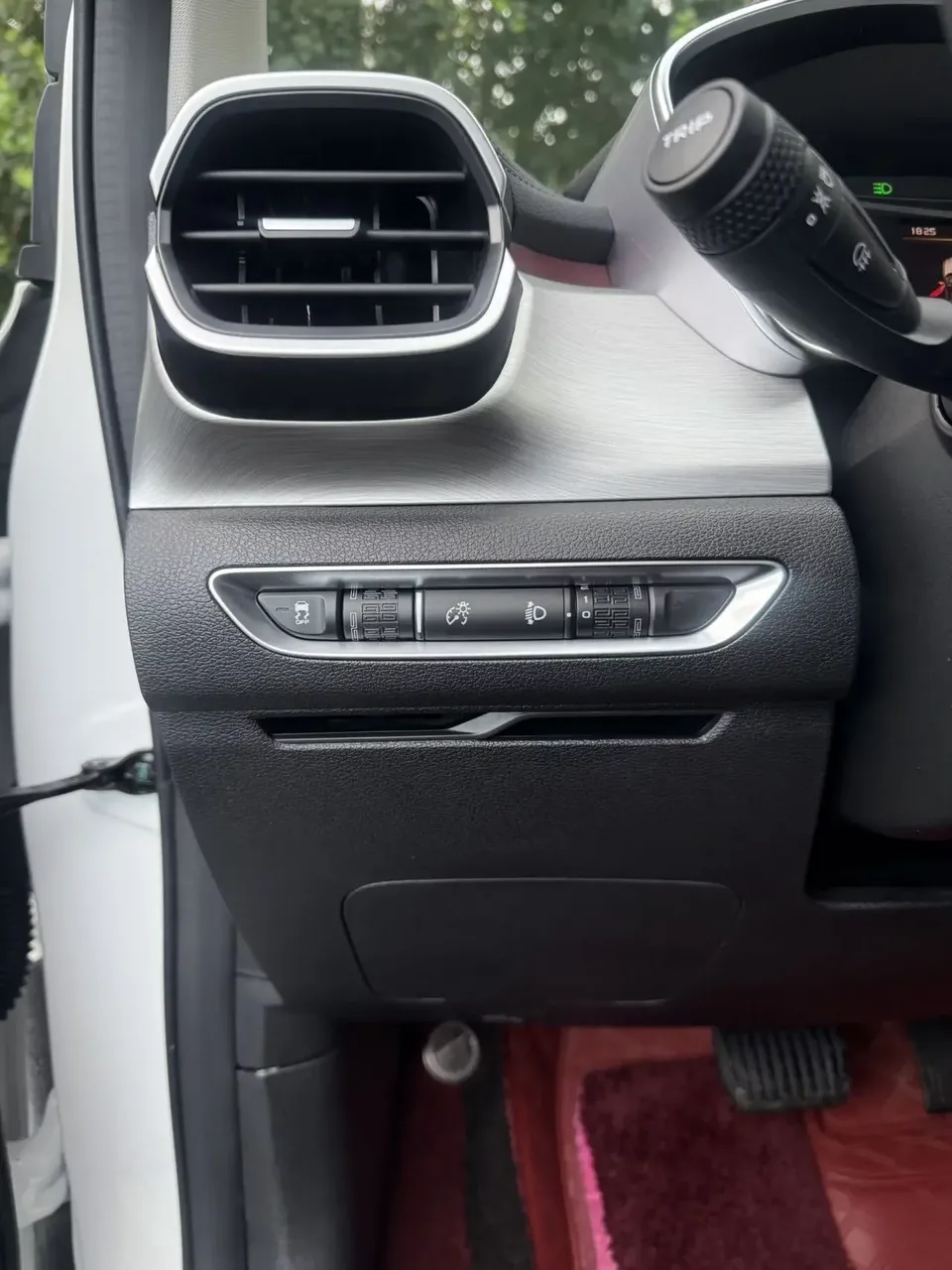 Geely Coolray SX11 Binyue 2021 240T DCT Diamond Edition 2023 — thumbnail 5