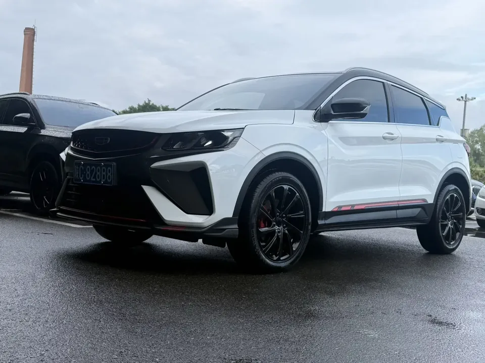 Geely Coolray SX11 Binyue 2021 240T DCT Diamond Edition 2023 — photo 1, buy with delivery to Moscow