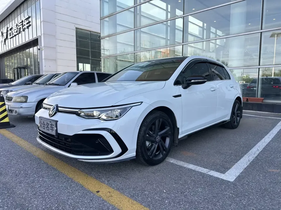 Volkswagen Golf golf 2021 280TSI DSG R-Line 2022 — photo 1, buy with delivery to Moscow