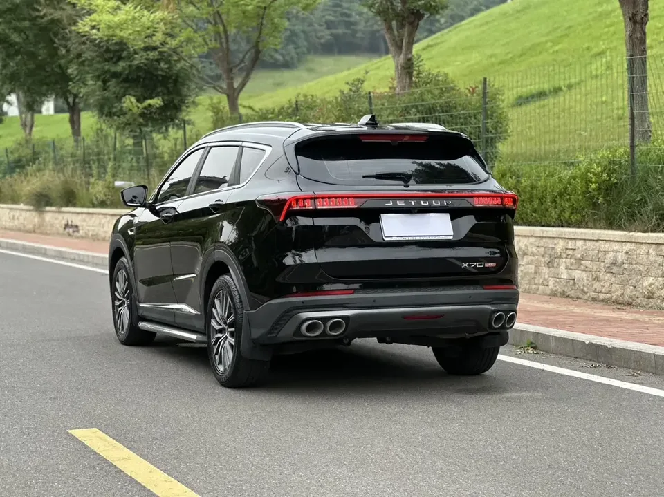 Jetour Jietu X70 PLUS Jietu X70 PLUS 2023 1.5T DCT Brave PLUS 5-seater 2023 — thumbnail 2