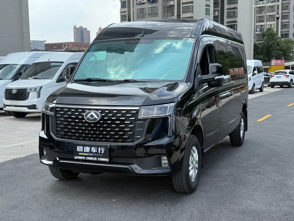 Datong Xintu V80 Xintu V80 2024 PRO 2.0T manual Aoyuntong long axis mid-top 127Ps 6-9 seats 2024 — photo 1, buy with delivery to Moscow