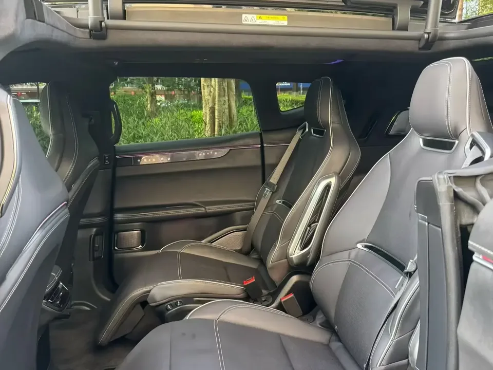 HiPhi X HiPhi X 2021 Deluxe 6-seater 2022 — thumbnail 3