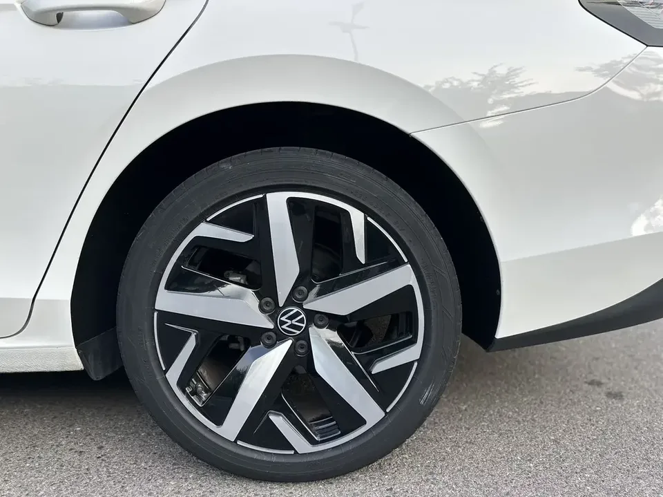 Volkswagen Lamando Lingdu 2022 Lingdu L 280TSI DSG Cool Edition 2023 — thumbnail 3