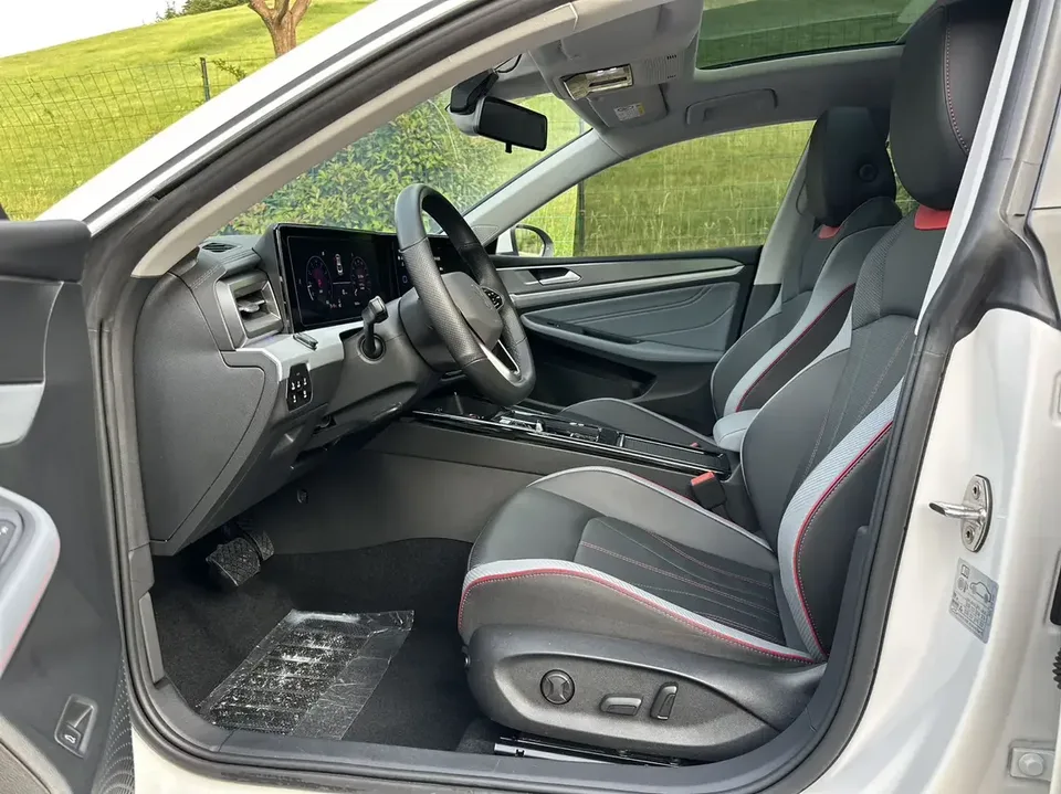Volkswagen Lamando Lingdu 2022 Lingdu L 280TSI DSG Cool Edition 2023 — thumbnail 5