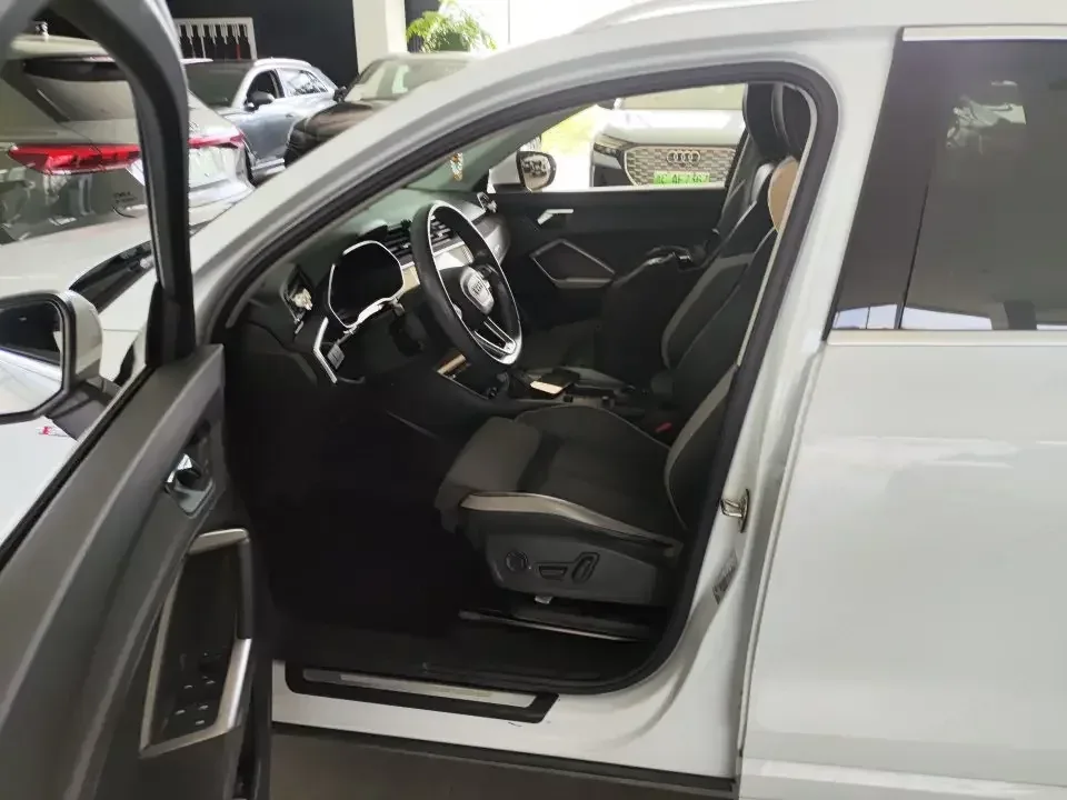 Audi Q3 Audi Q3 2022 35 TFSI Progressive Dynamic 2022 — thumbnail 3