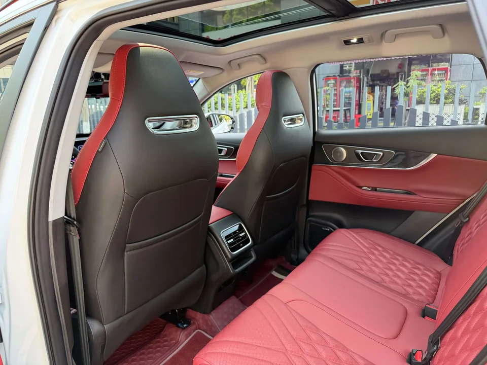 Chery Tiggo 7 Plus Tiggo 7 PLUS 2023 1.6TGDI DCT Luxury 2024 — thumbnail 4