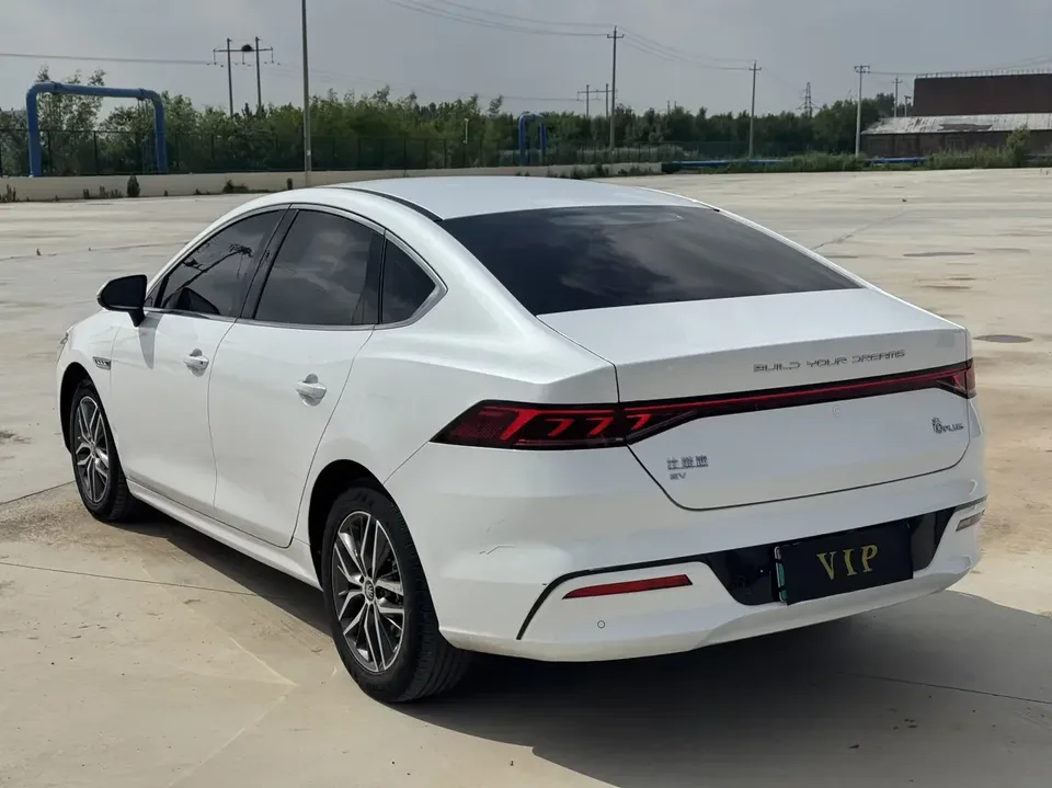 BYD Qin PLUS EV Qin PLUS EV 2021 500KM Premium 2022 — thumbnail 4