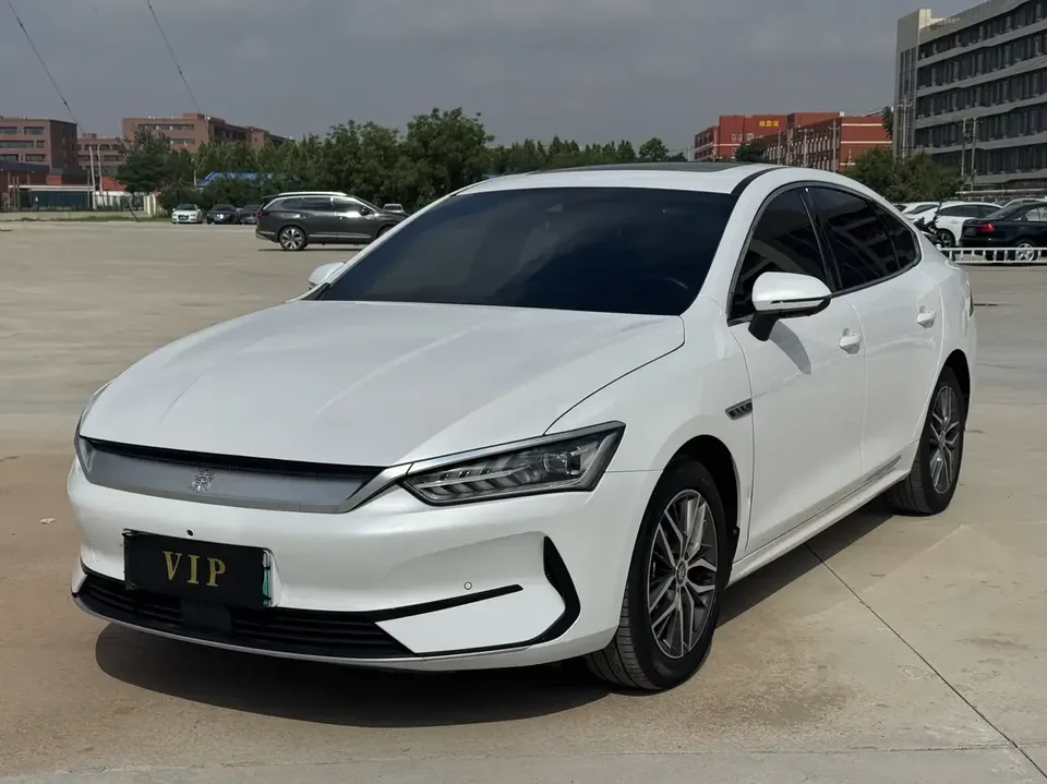 BYD Qin PLUS EV Qin PLUS EV 2021 500KM Premium 2022 — photo 1, buy with delivery to Moscow