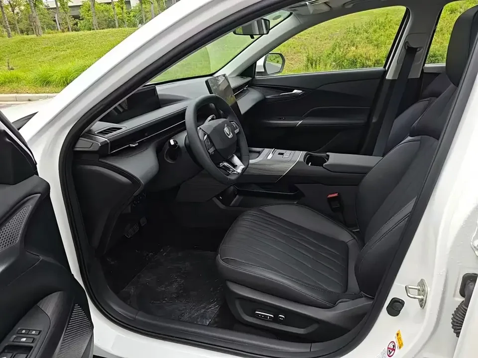 Changan Eado PHEV Eado PHEV 2025 Smart New Blue Whale 145KM Battleship Edition 2026 — thumbnail 5
