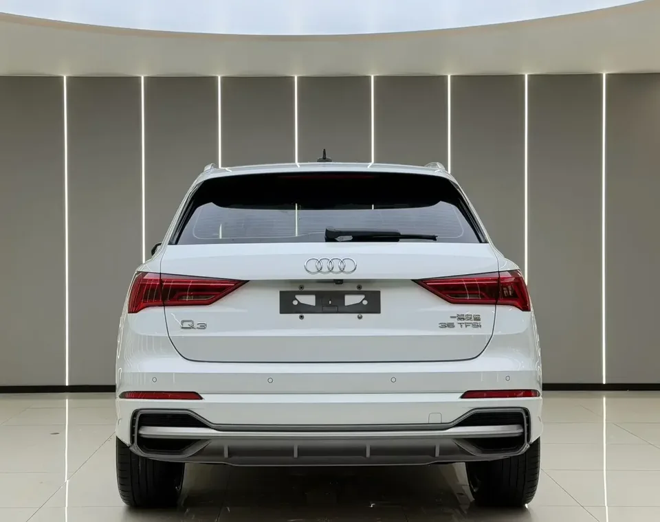 Audi Q3 Audi Q3 2022 35 TFSI Stylish Dynamic 2022 — thumbnail 5