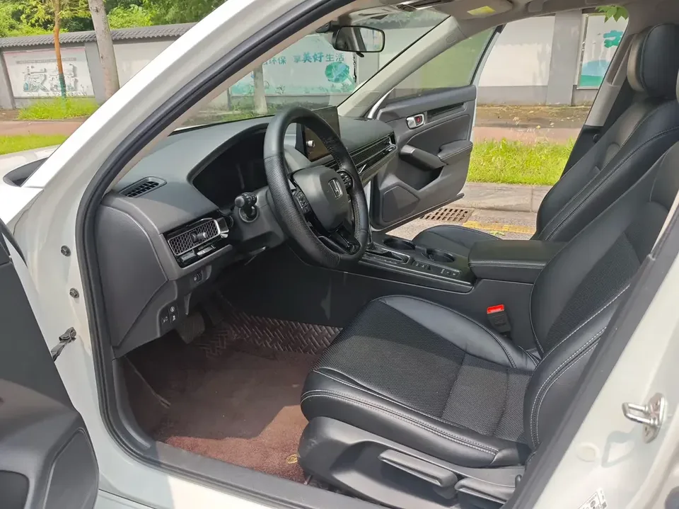 Honda Integra Style 2022 240TURBO CVT Premium Edition 2022 — thumbnail 4