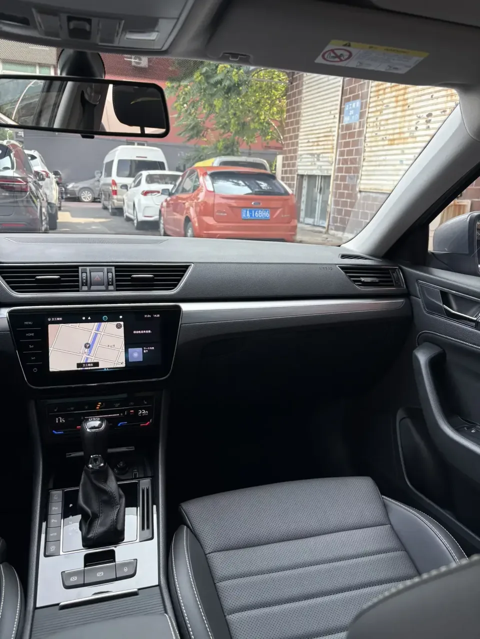 Skoda Superb Speedy 2023 Modified TSI280 DSG Premium Edition 2023 — thumbnail 3