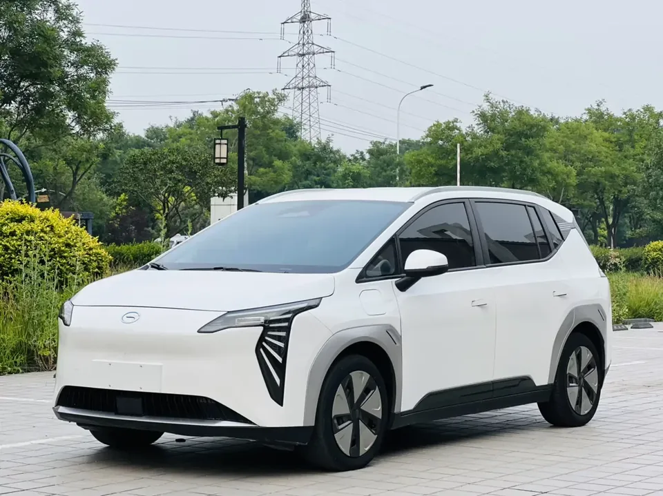 AION Y AION Y 2023 AION Y Younger 2023 — photo 1, buy with delivery to Moscow