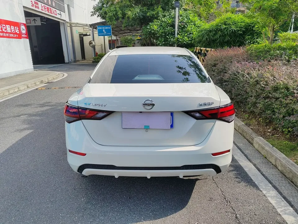 Nissan Sylphy Sylphy 2022 1.6L XL CVT Enjoy Edition 2022 — thumbnail 2