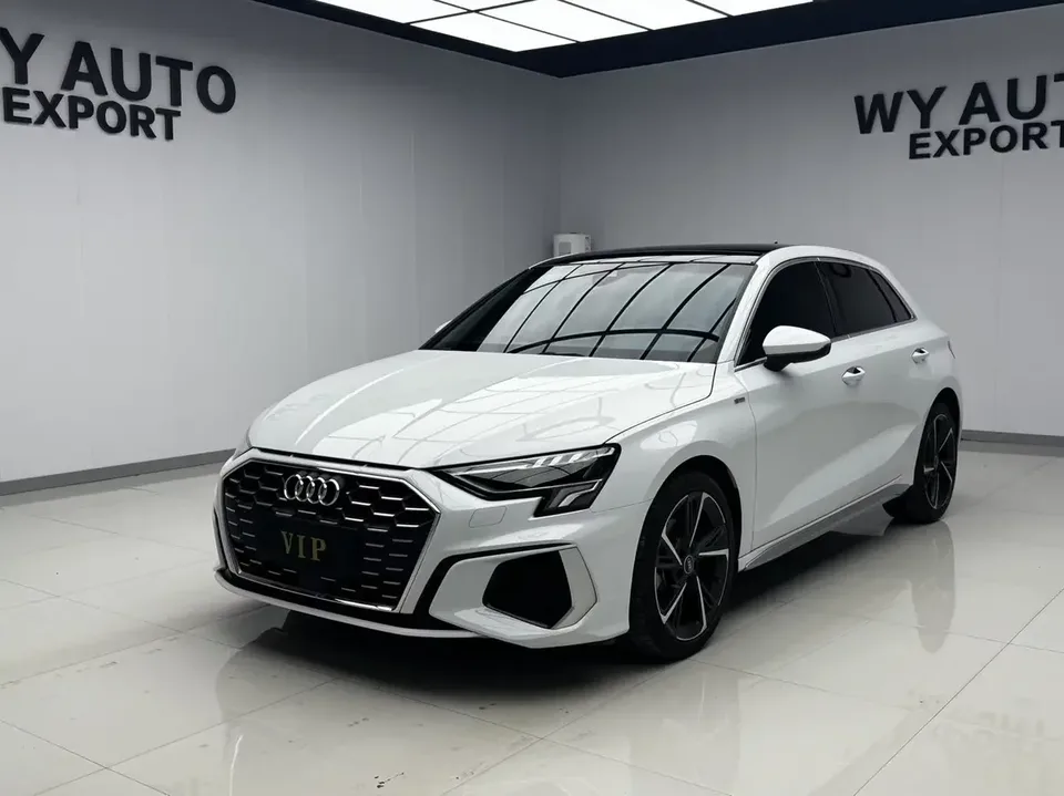 Audi A3 Audi A3 2022 Sportback 35 TFSI Stylish and sporty 2022 — photo 1, buy with delivery to Moscow