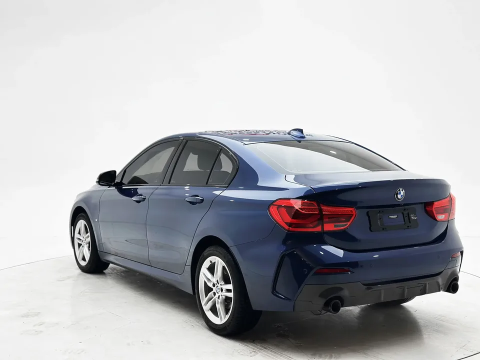 BMW 1 Series BMW 1 Series 2021 120i M Sport Night Edition 2022 — thumbnail 2