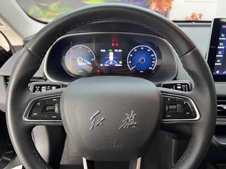 Hongqi E-QM5 Hongqi E-QM5 2022 Charging 431km LeXiang Edition 5-seater 2023 — миниатюра 3
