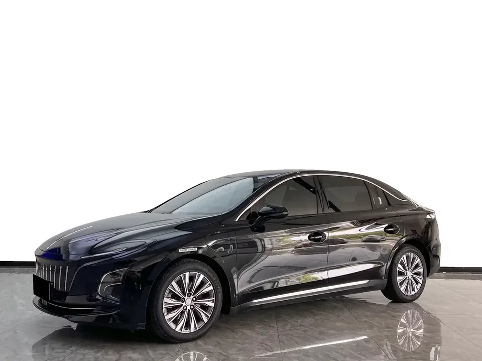 Hongqi E-QM5 Hongqi E-QM5 2022 Charging 431km LeXiang Edition 5-seater 2023 — фото 1, купить с доставкой в Москву
