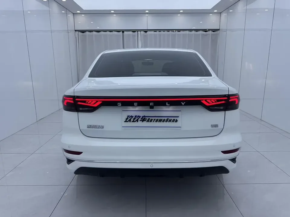 Geely Emgrand emgrand 2022 4th generation 1.5L CVT flagship model 2022 — thumbnail 5