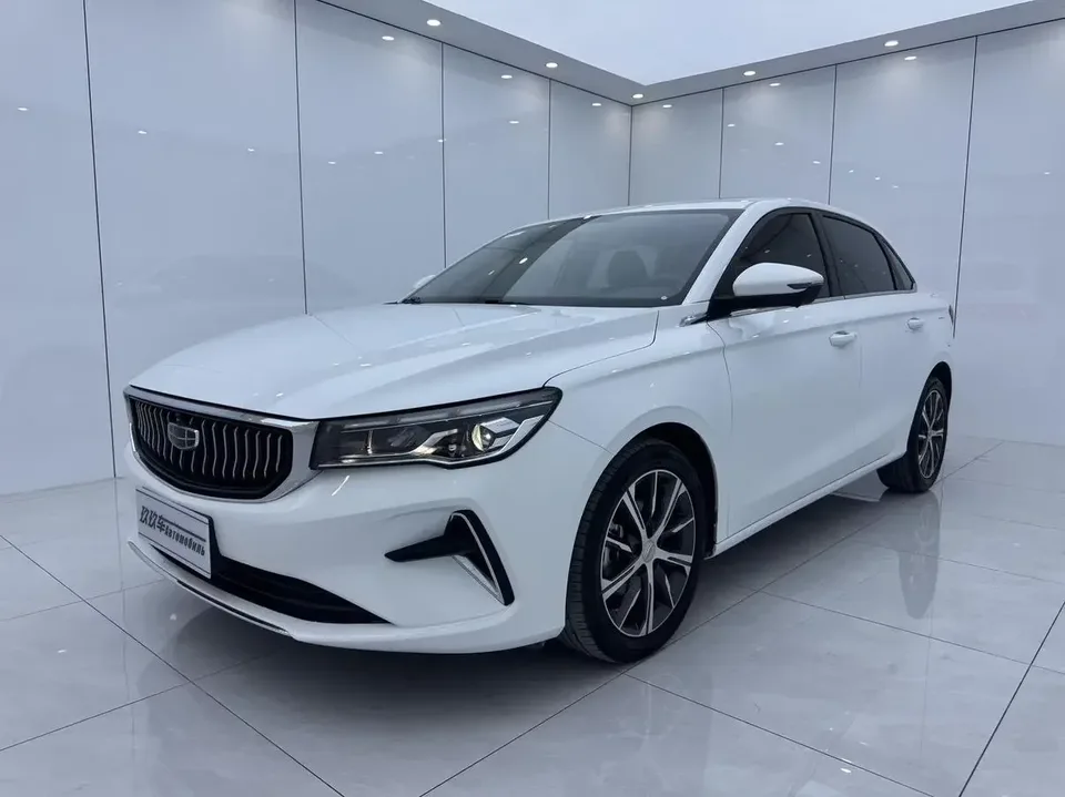 Geely Emgrand emgrand 2022 4th generation 1.5L CVT flagship model 2022 — photo 1, buy with delivery to Moscow