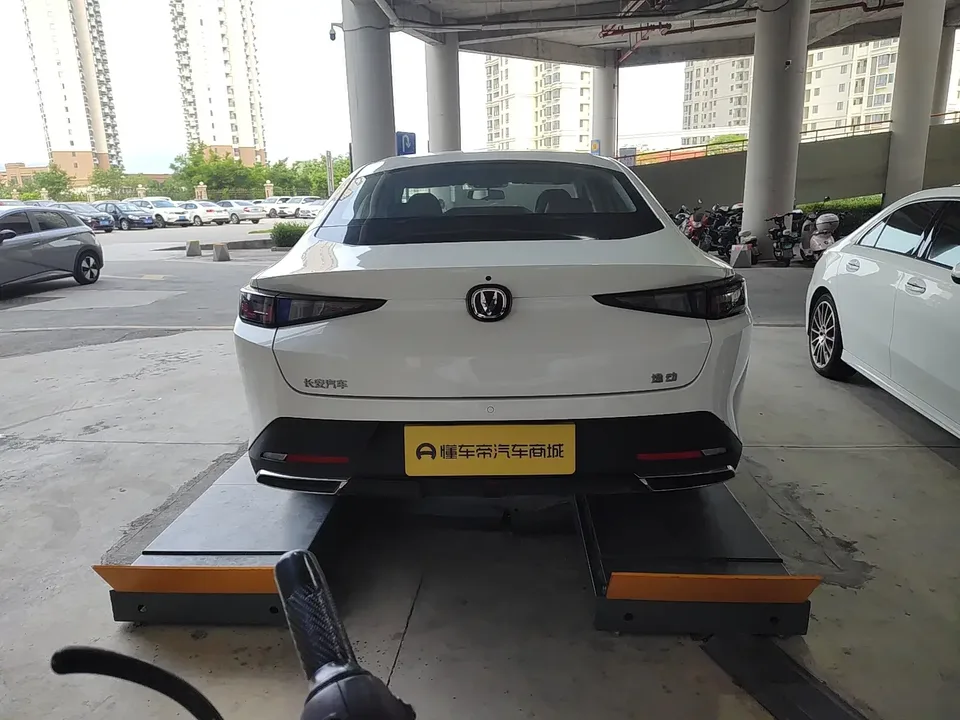 Changan Escape Escape 2024 1.5T DCT flagship model 2024 — thumbnail 2