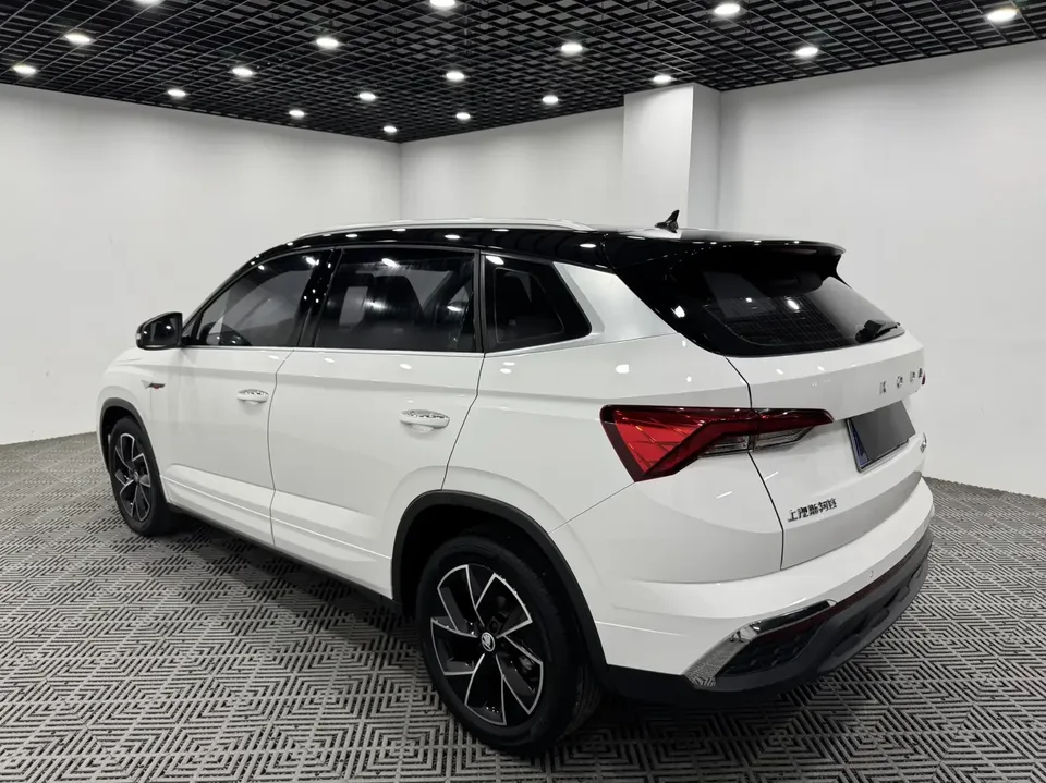 Skoda Kamiq Komic GT 2022 1.5L Automatic Premium Edition 2022 — миниатюра 4