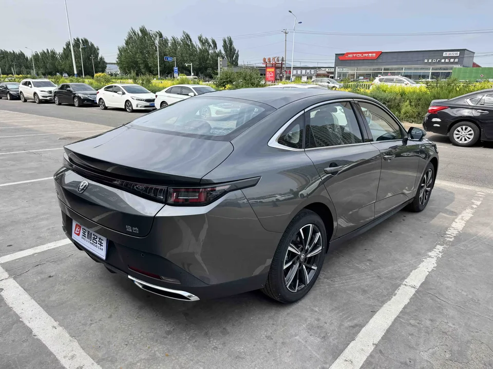 Changan Escape Escape 2025 1.5T DCT 500Bar Premium 2026 — thumbnail 2