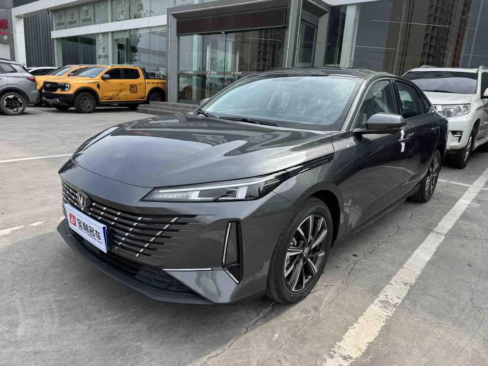 Changan Escape Escape 2025 1.5T DCT 500Bar Premium 2026 — photo 1, buy with delivery to Moscow