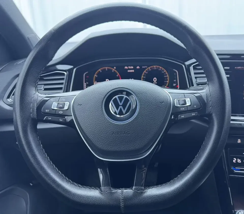 Volkswagen T-Roc TANG 2021 Modified 280TSI DSG 4WD Luxury Smart Edition 2022 — thumbnail 4