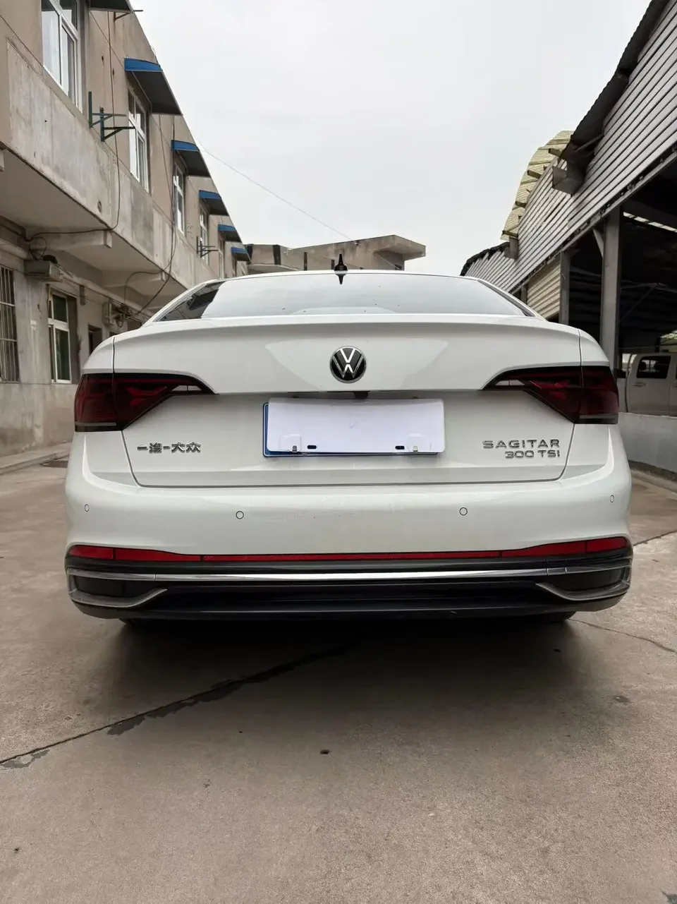 Volkswagen Sagitar Sagitar 2024 300TSI DSG Beyond Edition 2024 — thumbnail 2