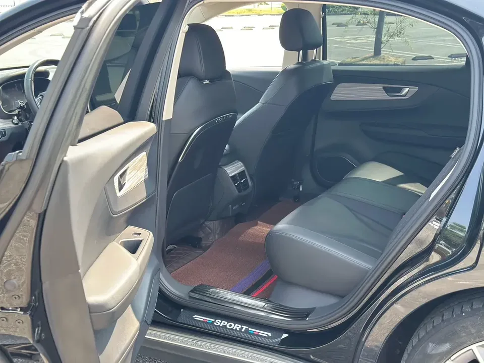 Hongqi E-QM5 Hongqi E-QM5 2023 620KM PLUS 2023 — thumbnail 4