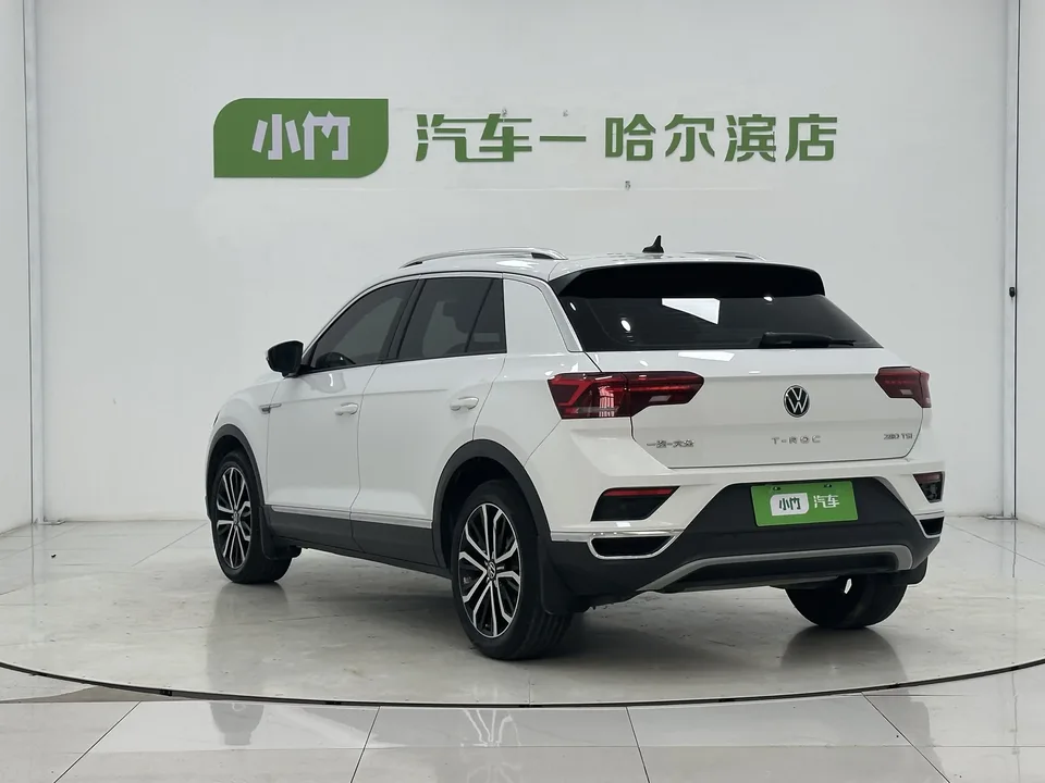 Volkswagen T-Roc TANG 2022 280TSI DSG 2WD Comfort PLUS 2022 — thumbnail 2